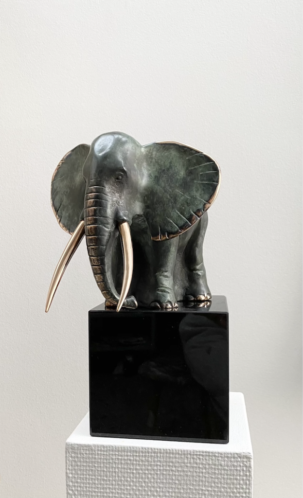 Stor elefant, 35cm, 19.000kr